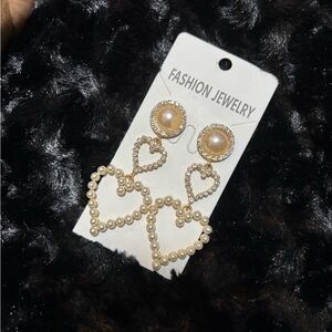 Elegant Pearl Heart Drop Earrings